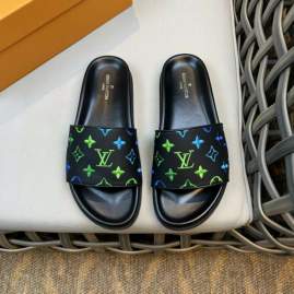 Picture of Louis Vuitton Slippers _SKULVsz38-45mnf03071425